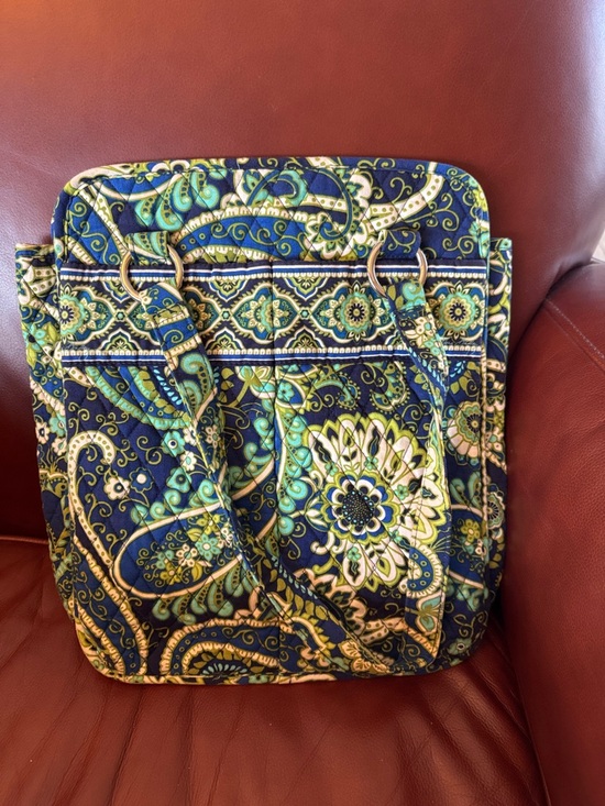 Vera Bradley Handbags - Vera Bradley Navy, Green & Cream Paisley Quilted Shoulder Bag